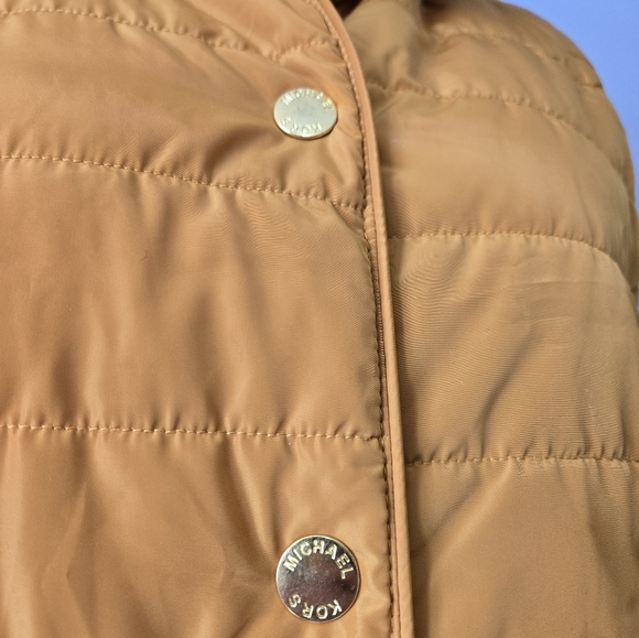 MICHAEL KORS Mustard Yellow Quilted Vest With Gold Snap Buttons. Size Medium - Picture 4 of 12